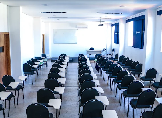 Sala de aula moderna FIMCA